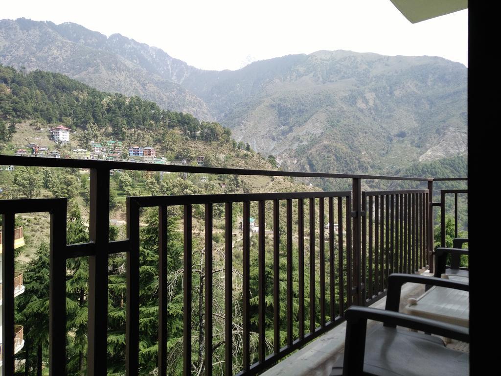 Holiday Hill Hotel Dharamshala Exteriör bild